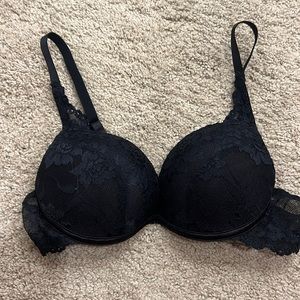 Fredricks of Hollywood 34A push up lace bra